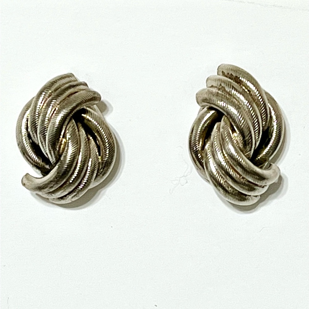 Vintage Elegant Silver tone Knot Stud Earrings